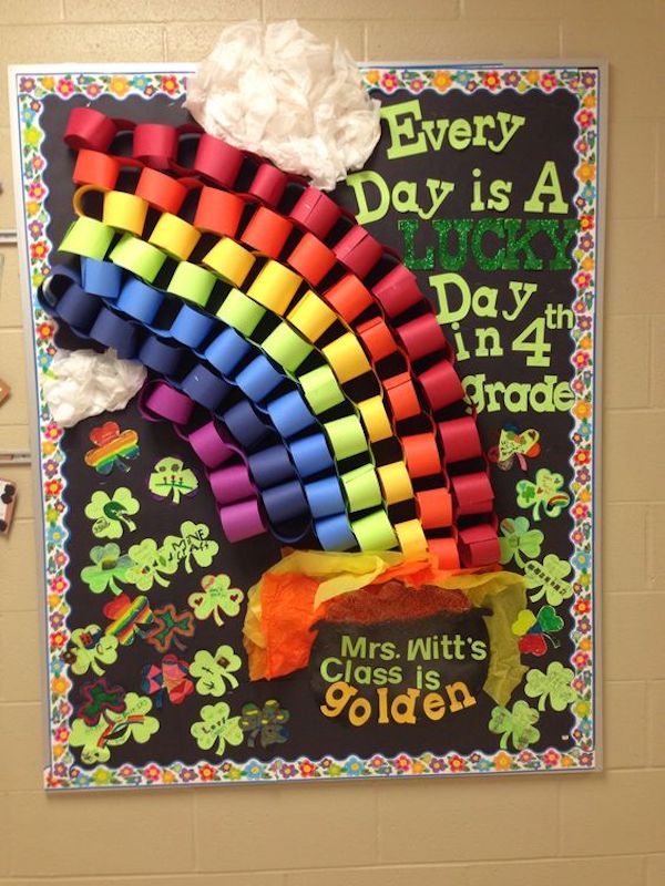 St. Patrick’s Day bulletin boards are fun for the students and teachers too. All the green, leprechauns, and rainbows, really brightens up your classroom.