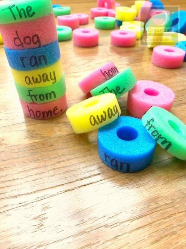 Pool noodles seem like pretty much a summer activity, but it turns out there are lots of ways to use pool noodles for DIY crafts! Here are a few ideas...