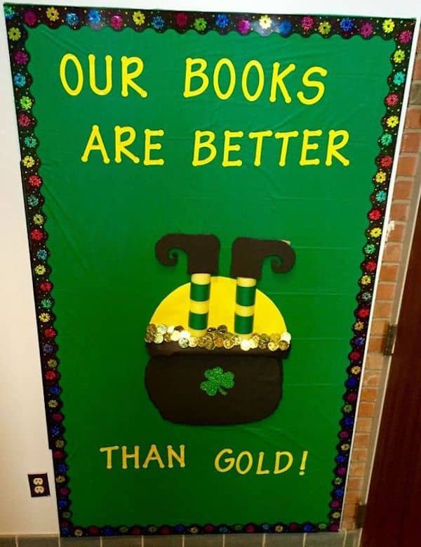 St. Patrick’s Day bulletin boards are fun for the students and teachers too. All the green, leprechauns, and rainbows, really brightens up your classroom.