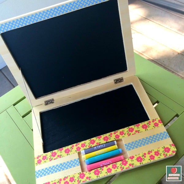 Need a fun and easy comprehension center your students will love? Grab a few "laptop" chalkboards, create some reading passages, and you are all set!