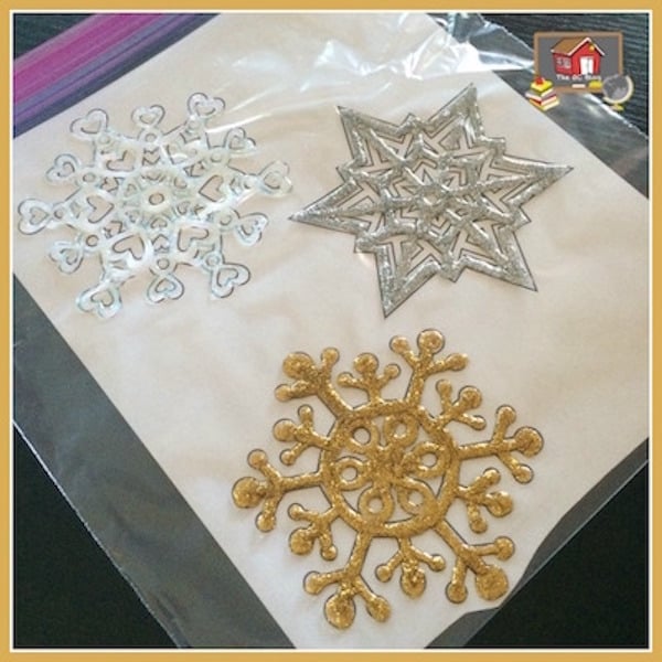 Student Gift Idea: Snowflake Window Clings! And a freebie! See how to make these super easy snowflake clings with just two supplies. They are super fun!