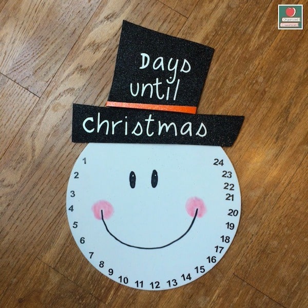 Antsy students eager for holiday break? I feel you! Here is a super quick snowman days before Christmas craftivity that might help! Easy and no-mess!